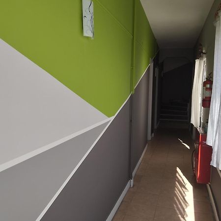 Hotel Neon Astron Kaména Vúrla Kültér fotó
