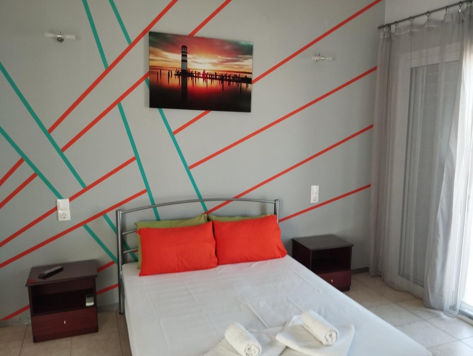 Hotel Neon Astron Kaména Vúrla Kültér fotó