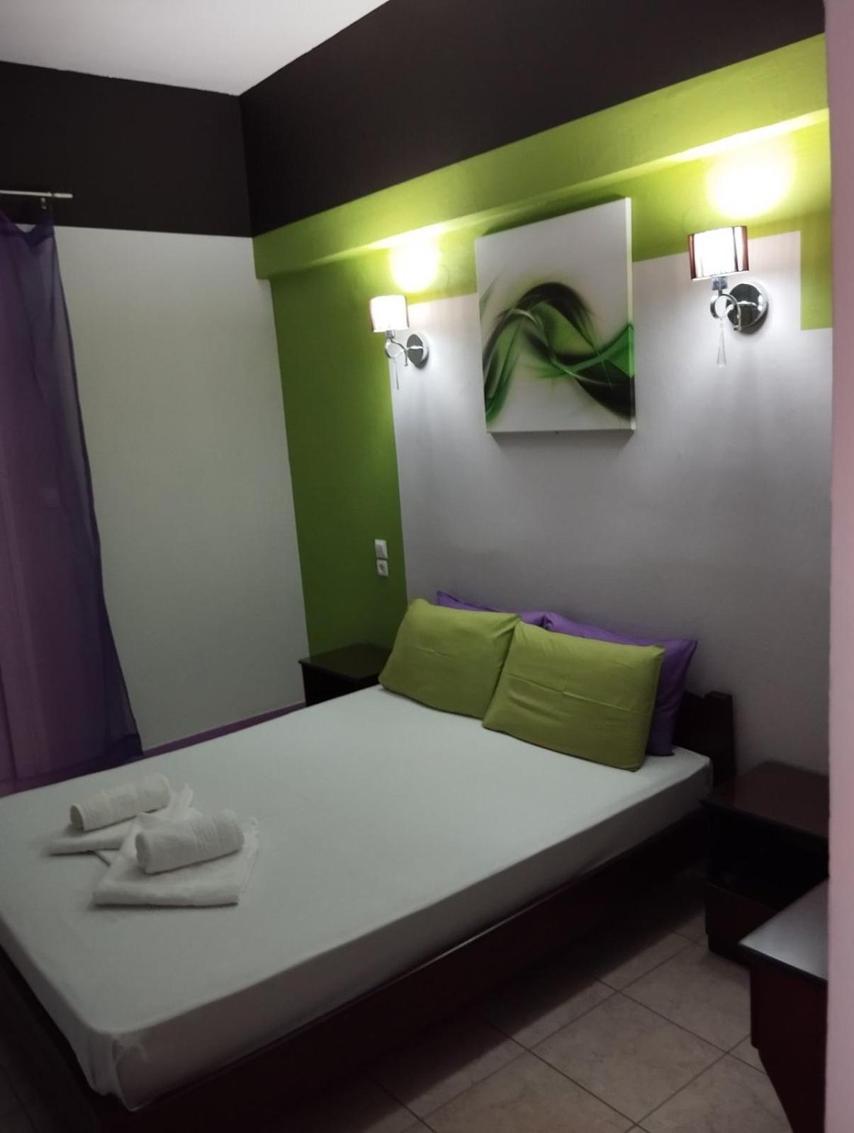 Hotel Neon Astron Kaména Vúrla Kültér fotó